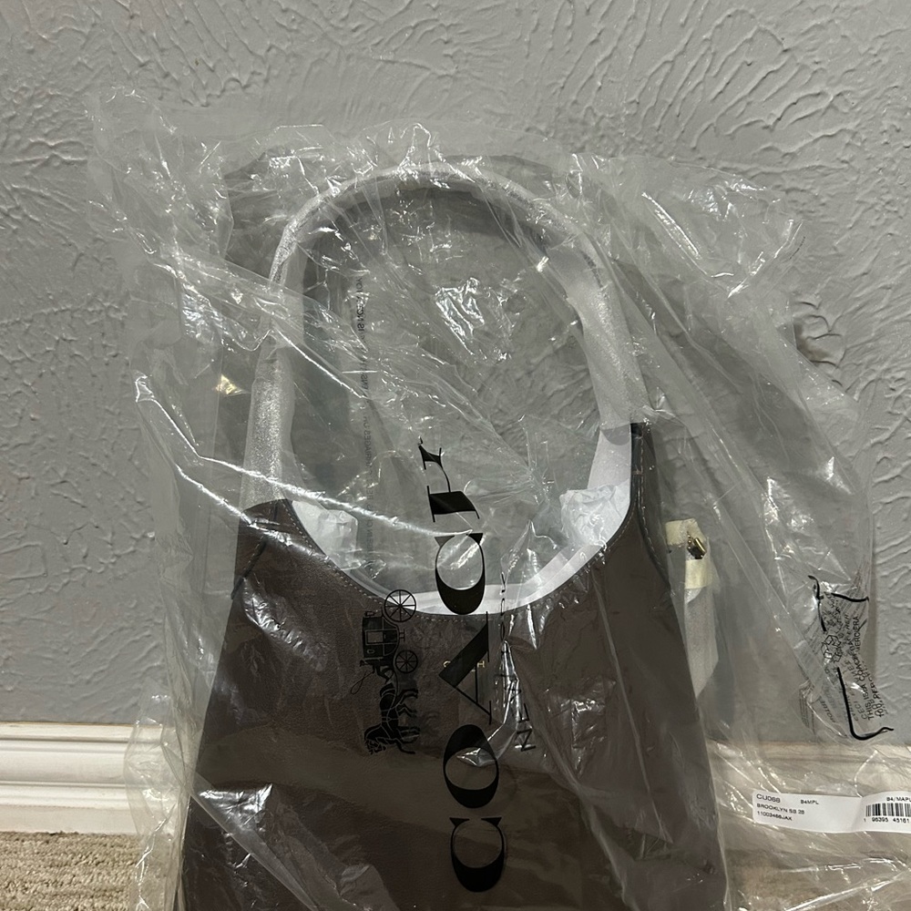 Coach Brooklyn Shoulder Bag 28 – Brass/Maple | NWT with Dust Bag - Picture 2 of 6